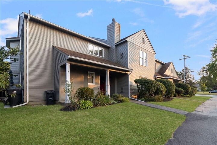 Property Photo:  58 Needle Grove Point D  RI 02904 