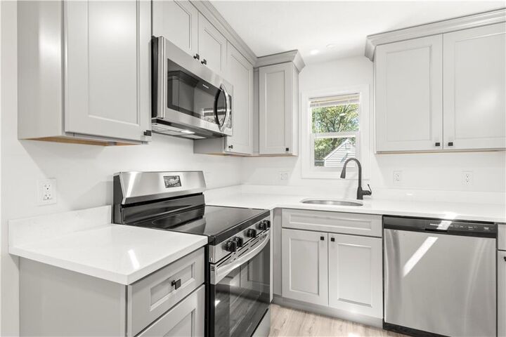 Property Photo:  90 Tampa Avenue  RI 02889 