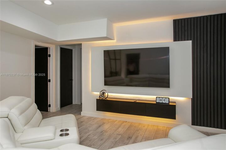 Property Photo: