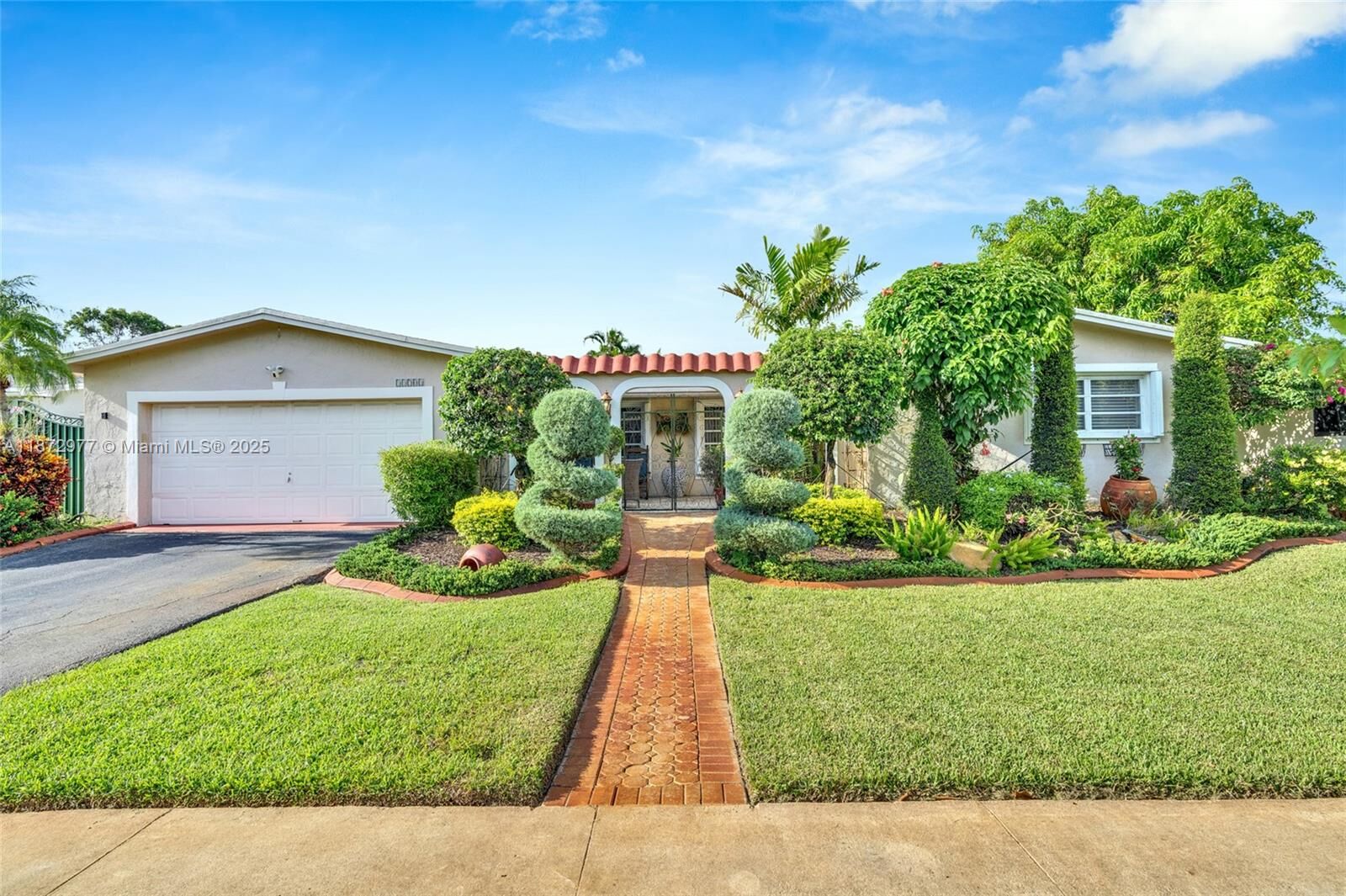 Property Photo:  11701 NW 14th St  FL 33026 