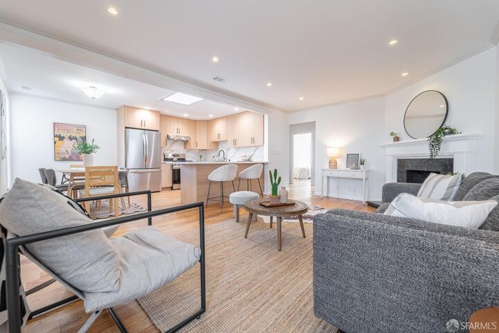 819 Brussels Street  San Francisco CA 94134 photo