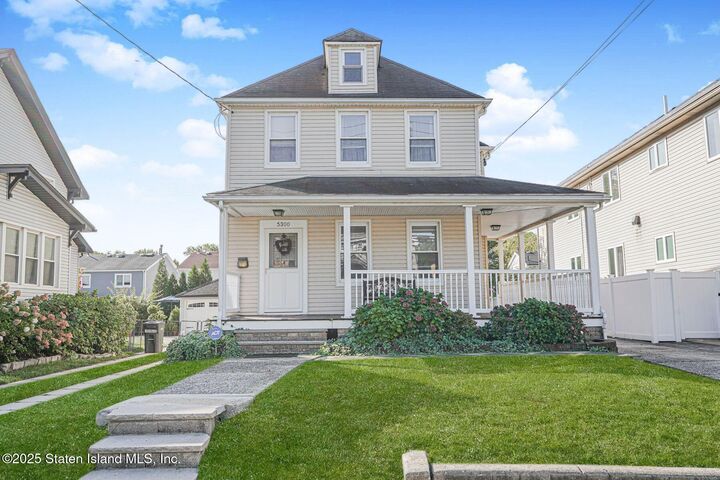 5300 Amboy Road  Staten Island NY 10312 photo