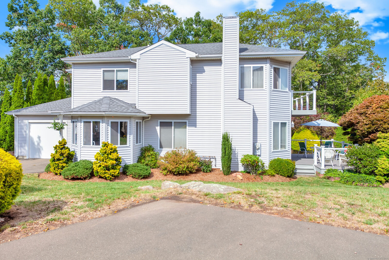 Property Photo:  20 Whalers Point  CT 06512 