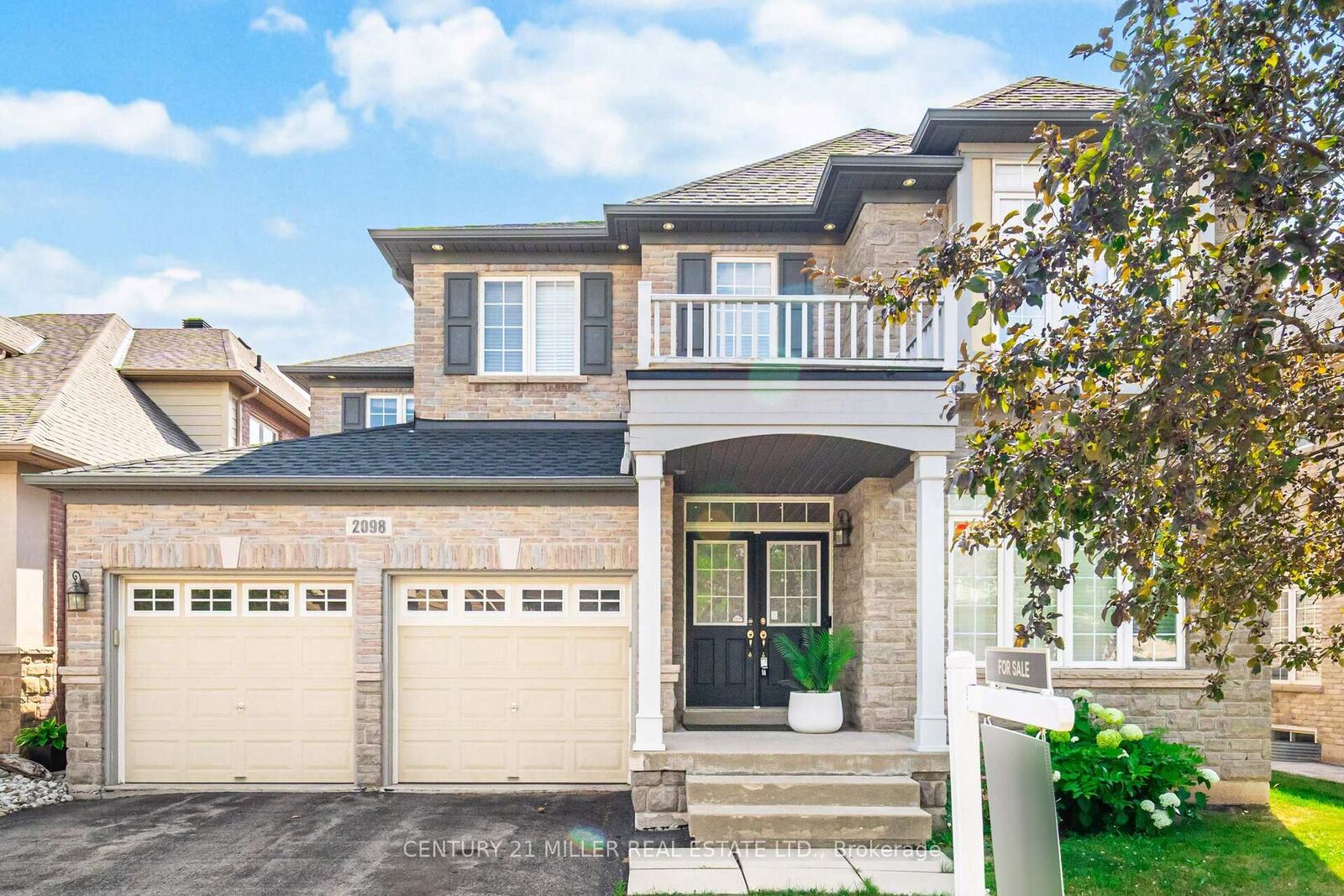 Photo de la propriété: 2098 Wildfel Way ON L6M 0E2