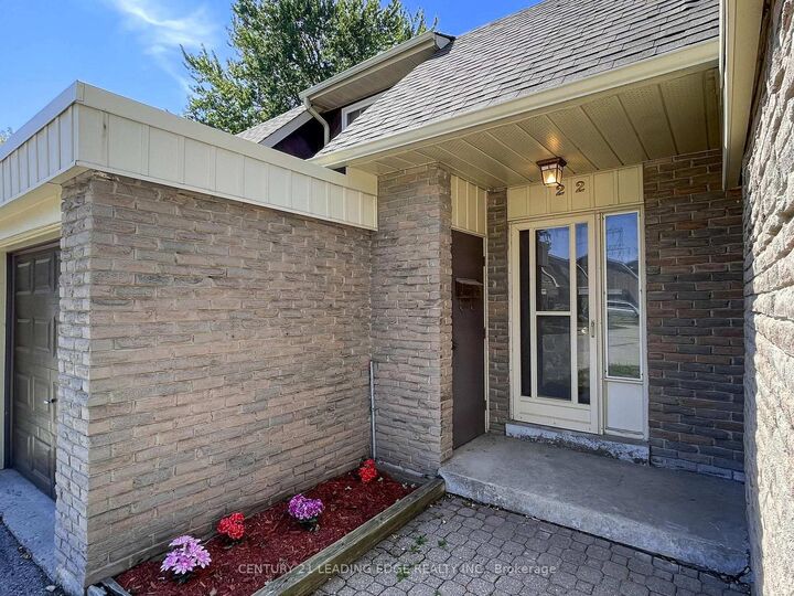 Property Photo: 341 Military Trail 22 ON M1E 4E4