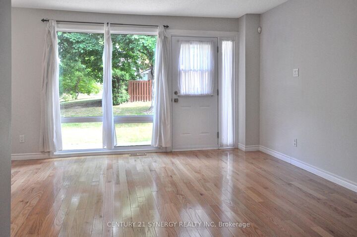 Property Photo: 4613 Carrington Place 57 ON K1B 4R1