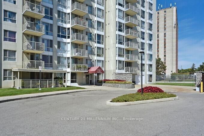Photo de la propriété: 3077 Weston Road 304 ON M9M 3A1