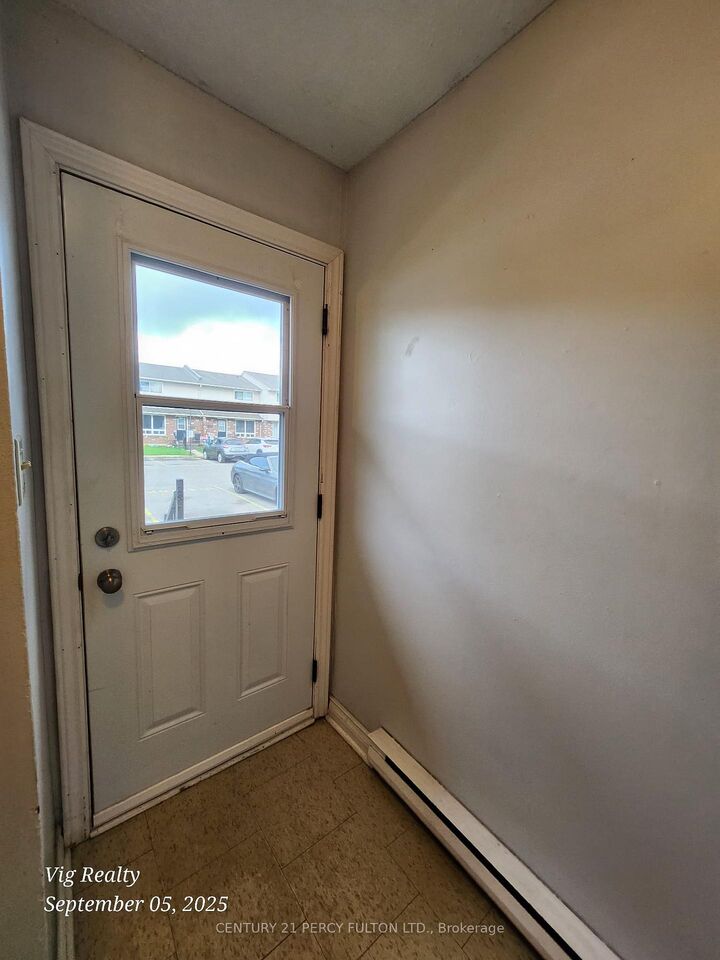Photo de la propriété:  100 Brownleigh Avenue 276  ON L3B 5V8 