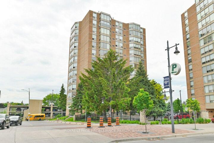 Property Photo: 344 Front Street 906 ON K8N 5M4