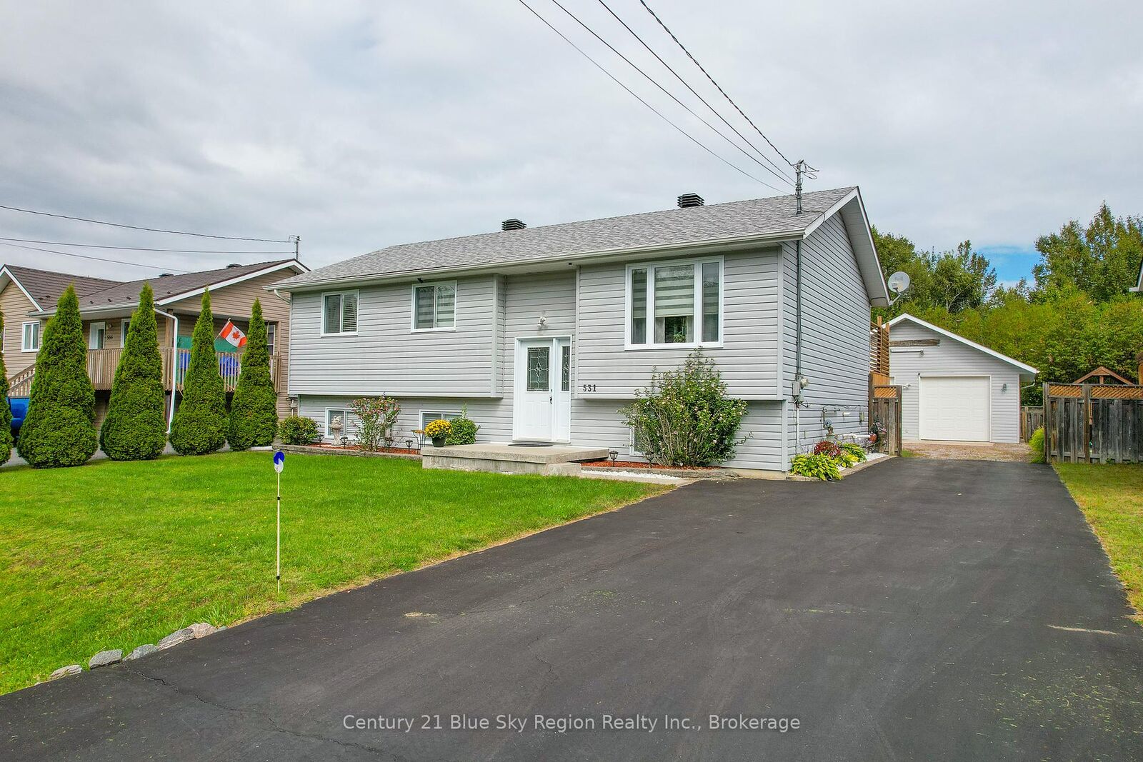 Property Photo:  531 Demers Street  ON P2B 0A1 