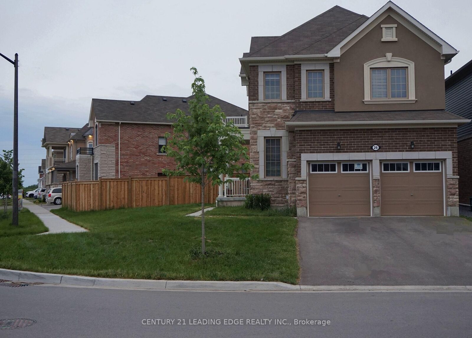 Property Photo: 26 Westfield Drive Main ON L1P 0E7