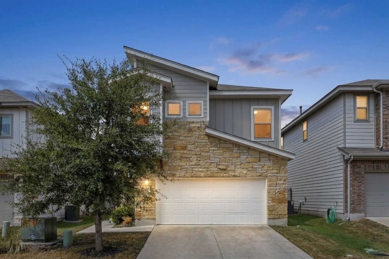 Property Photo:  907 Totis Road  TX 78748 