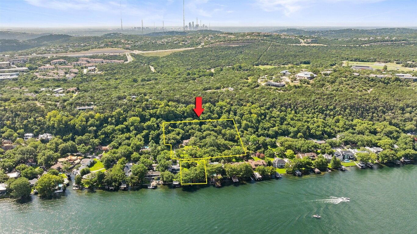 Property Photo: 3201 Rivercrest Drive TX 78746