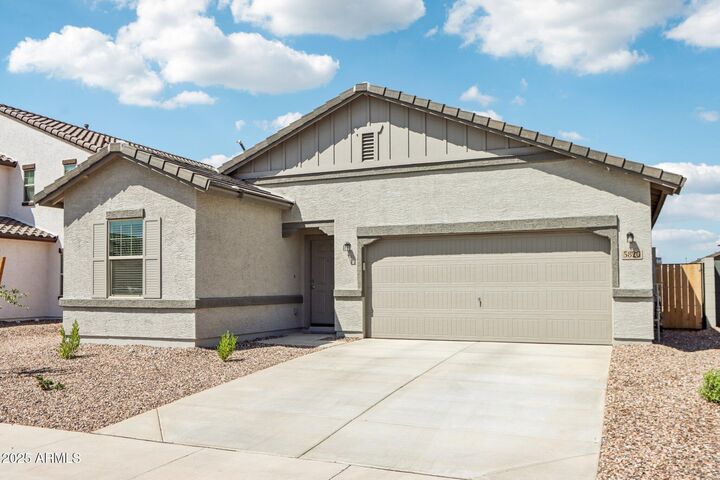 Property Photo:  5820 W Coplen Farms Road  AZ 85339 