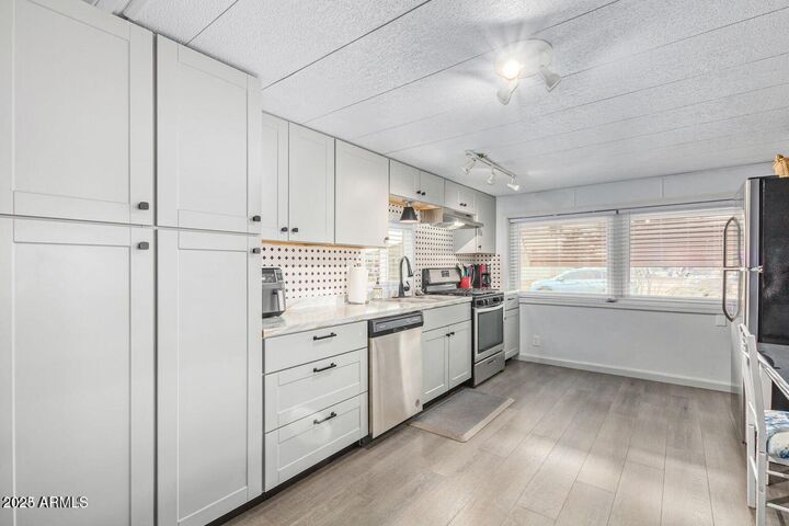 Property Photo:  3709 N South Dakota Avenue  AZ 85132 
