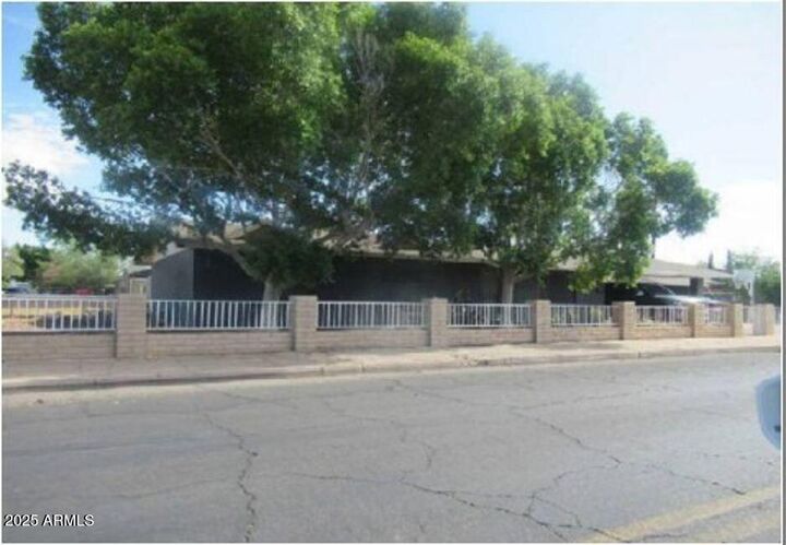 68 W 10th Avenue  Mesa AZ 85210 photo