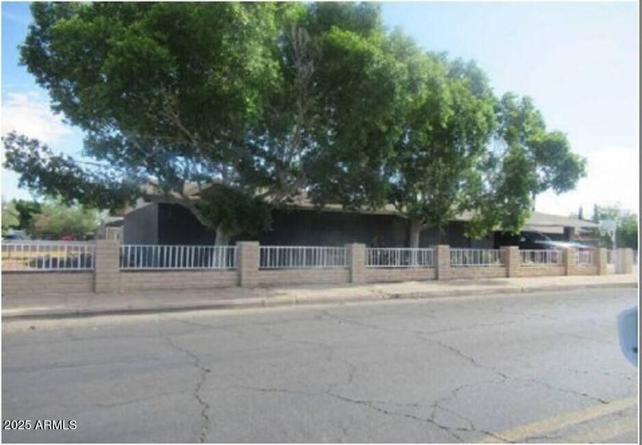 Property Photo:  68 W 10th Avenue  AZ 85210 