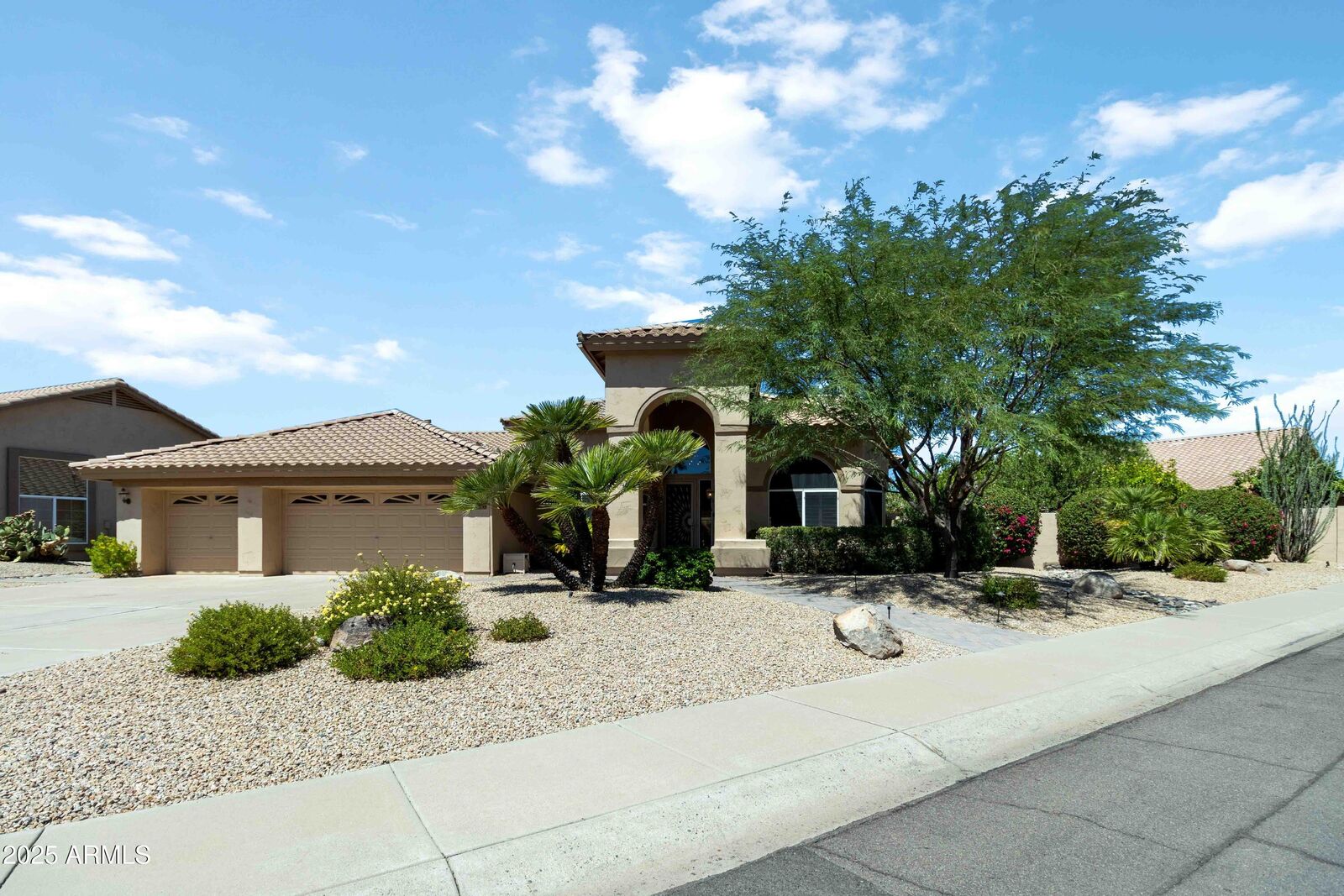 Property Photo:  19070 N 88th Avenue  AZ 85382 