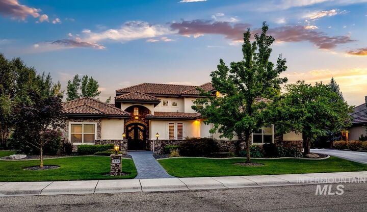 Property Photo:  875 W Watersford Dr  ID 83616 