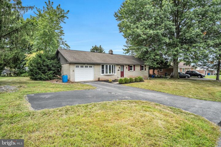 Property Photo:  3575 Lewisberry  PA 17404 