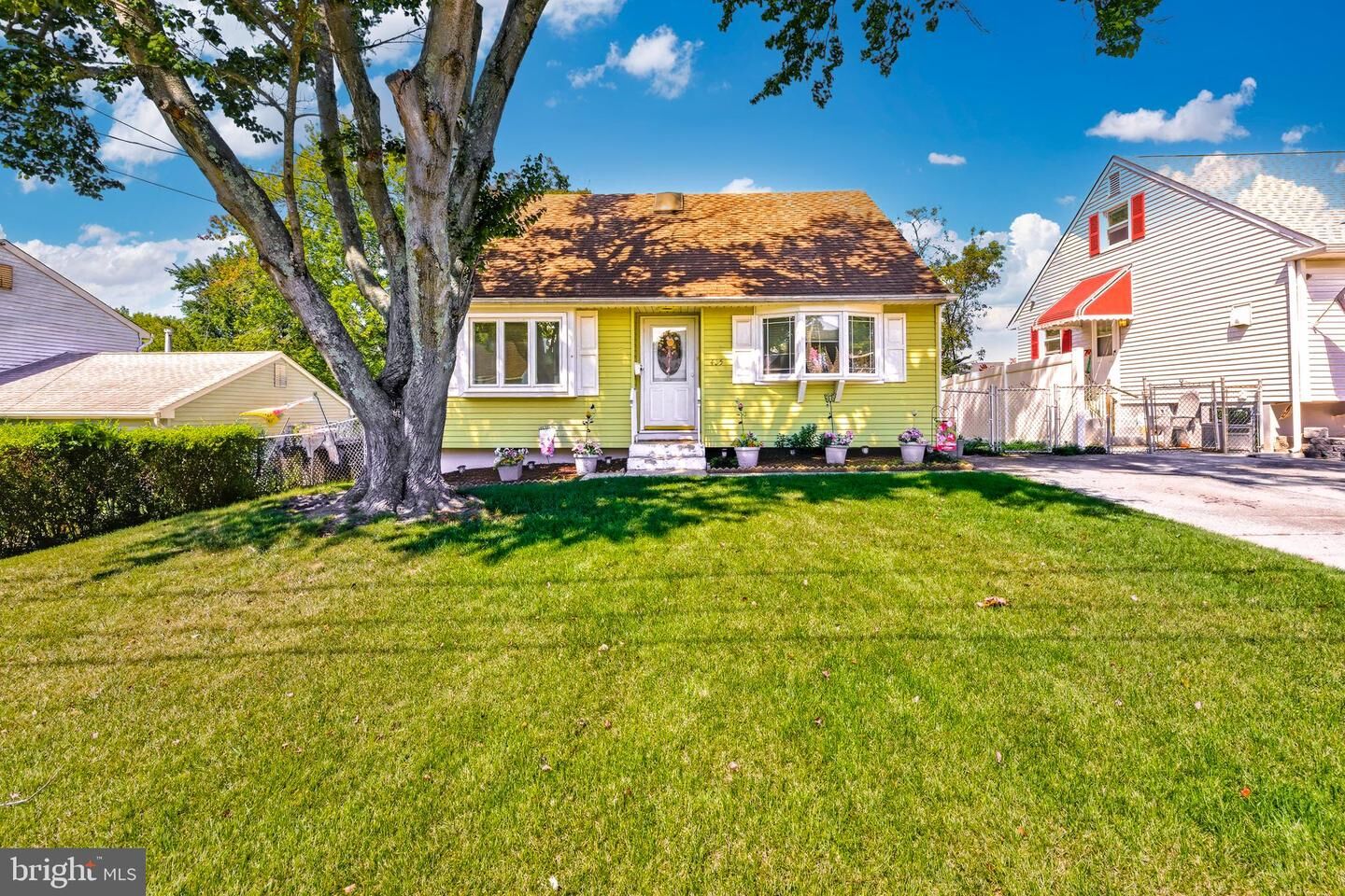 Property Photo:  405 Melvin Avenue  NJ 08029 