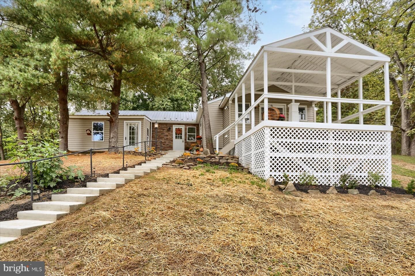 Property Photo:  344 S Crawford Road  PA 17036 