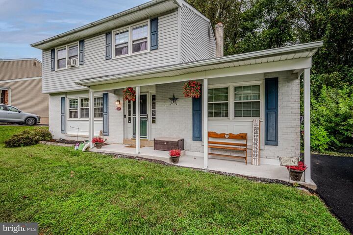 Property Photo:  14 Worral Court  DE 19711 