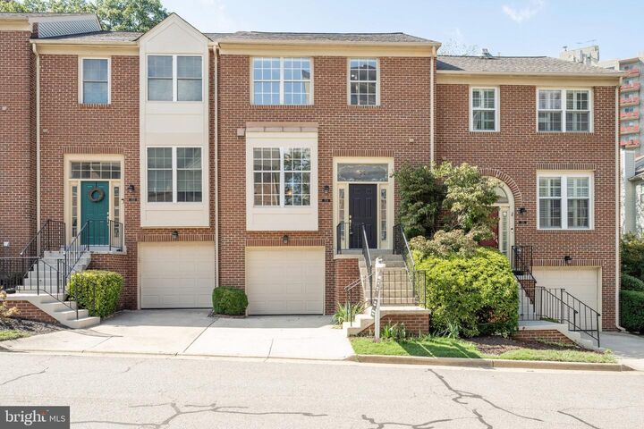 324 Cloudes Mill Drive  Alexandria VA 22304 photo