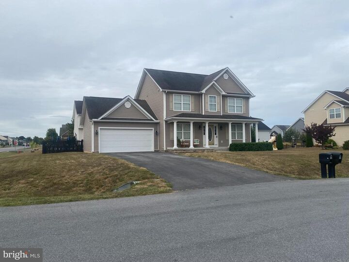 Property Photo:  11 Pimlico Path  WV 25404 