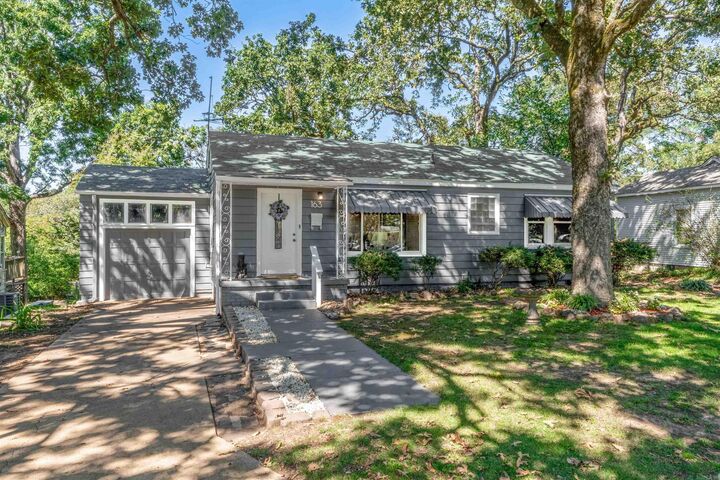 Property Photo:  163 Sheridan Road  AR 72116 