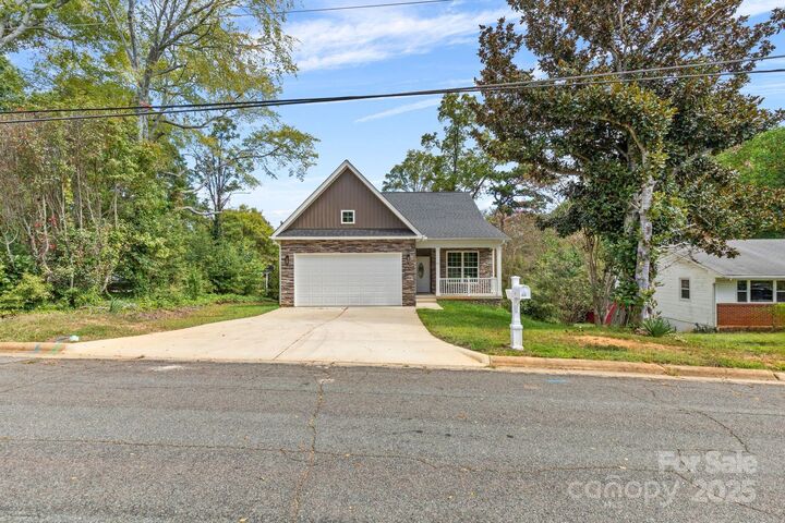 Property Photo:  836 Garner Street  NC 27028 