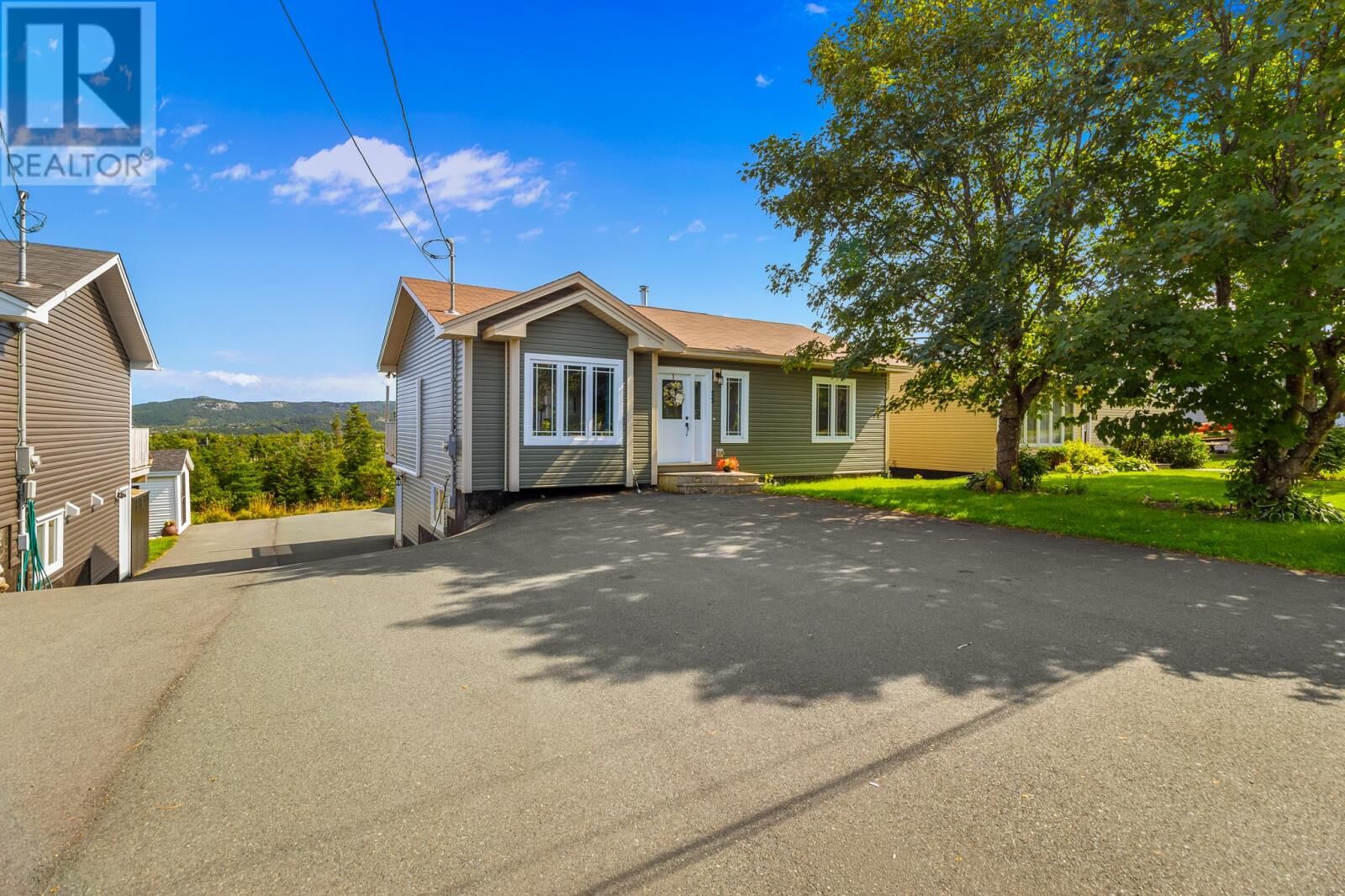 Property Photo:  33 Farmland Lane  NL A1X 7L7 