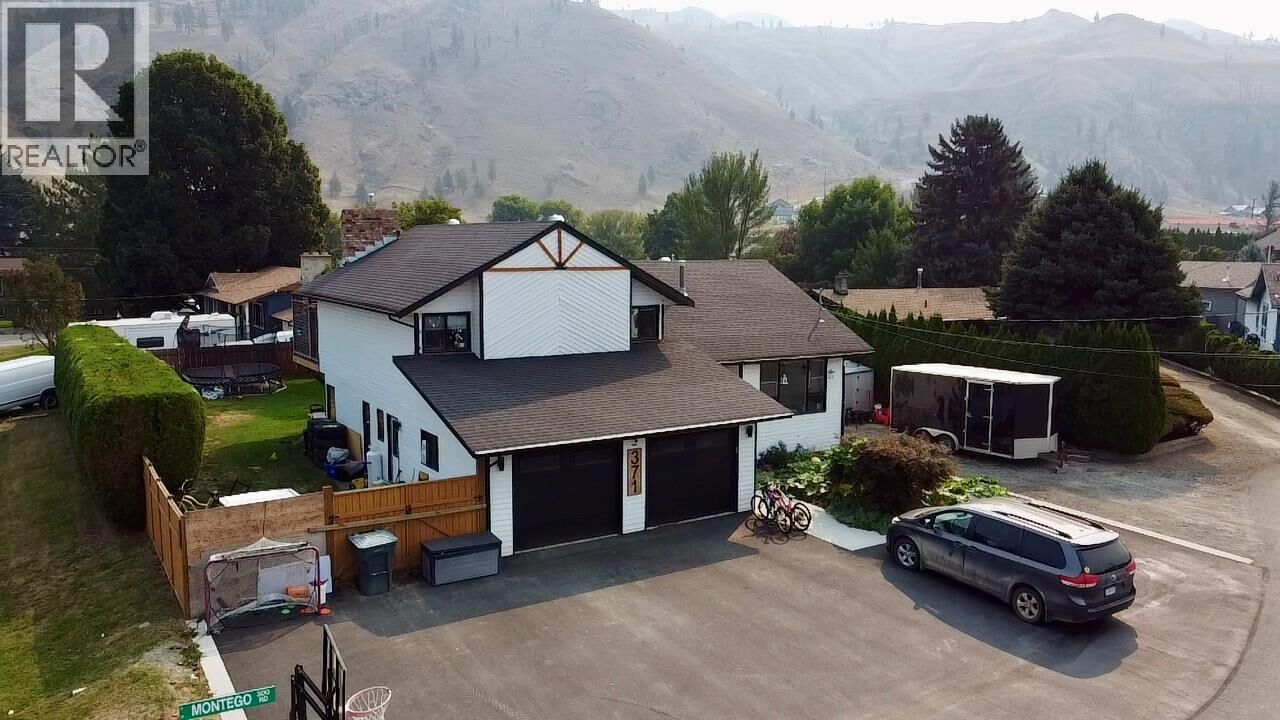 Property Photo:  371 Montego Road  BC V2H 1N1 