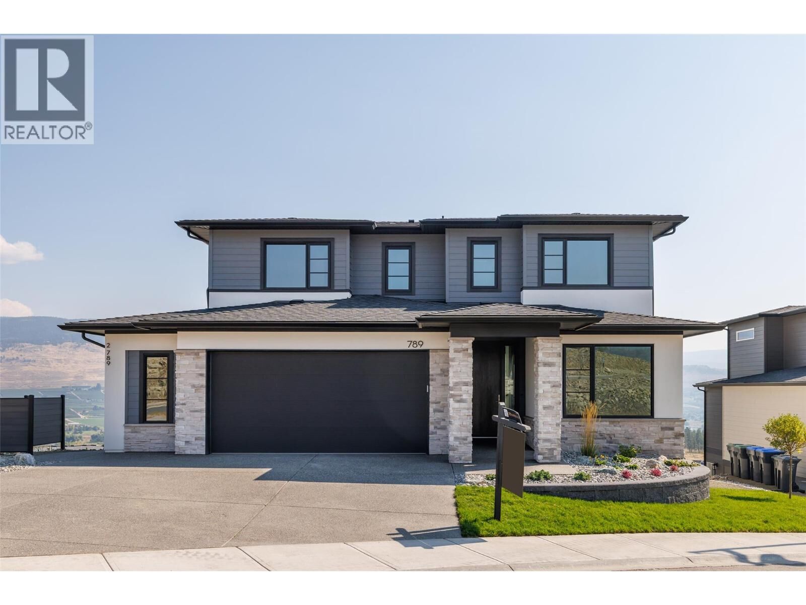 Property Photo:  789 Carleton Street  BC V1V 0A8 