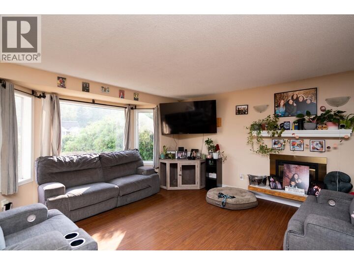 Property Photo:  2724 Petersen Road  BC V2N 1P2