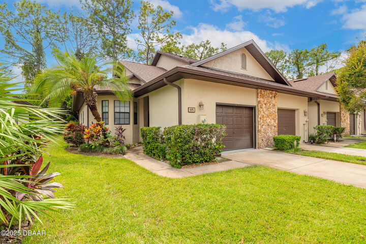 Property Photo: 125 Dovecote Lane FL 32114