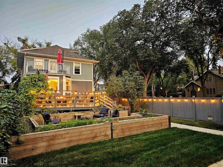 Property Photo:  10804 125 Street NW  AB T5M 0L4 
