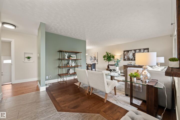 Property Photo:  5115 114B Street NW  AB T6H 3N4 