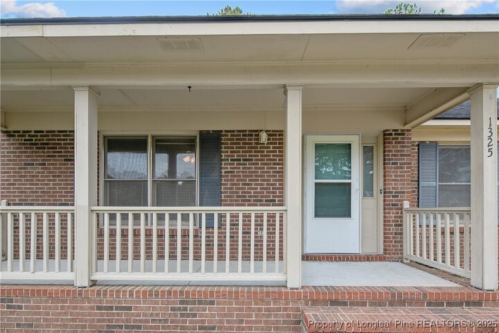 Property Photo:  1325 Butterwood Circle  NC 28314 
