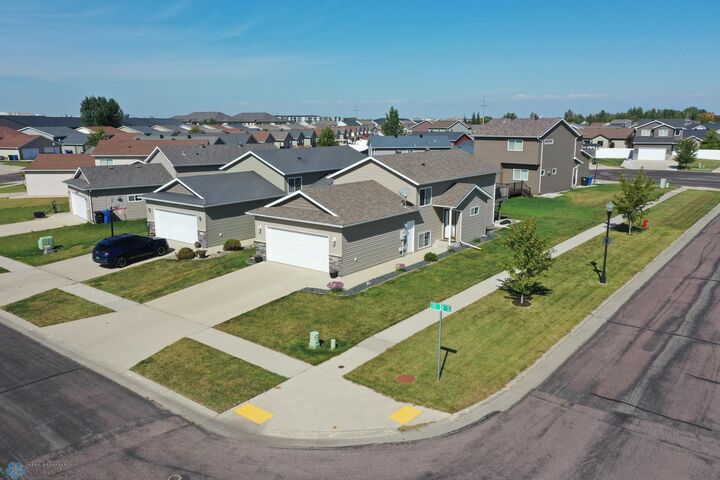 Property Photo:  6288 35th Street S  ND 58104 