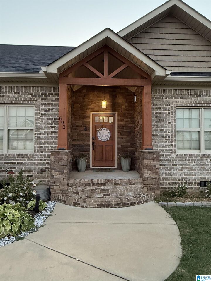Property Photo:  692 Waterford Way  AL 36265 
