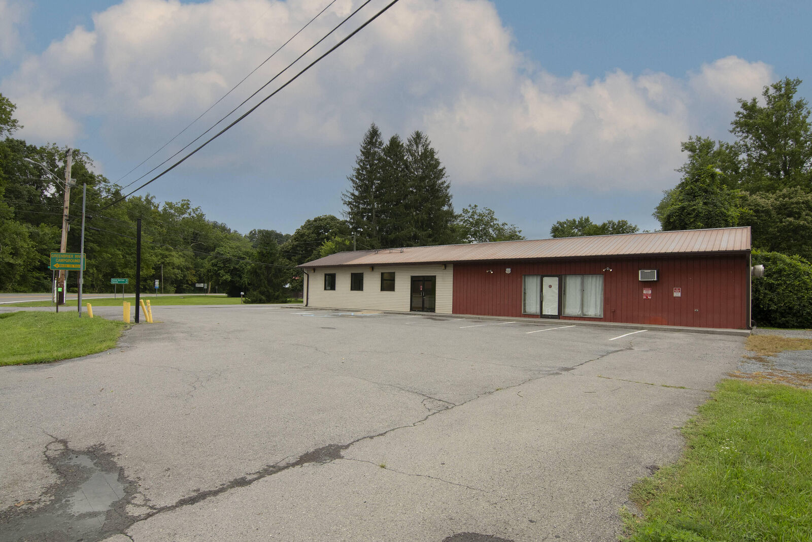 Property Photo:  1931 Alta Dr  WV 24910 