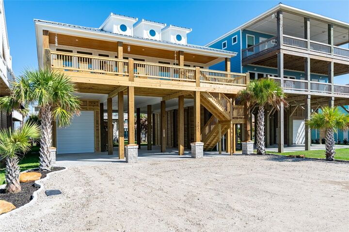 Property Photo:  2631 Holiday  TX 77650 