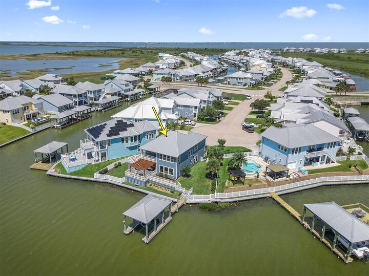 Property Photo:  5000 Brigantine Cay Court  TX 77590 