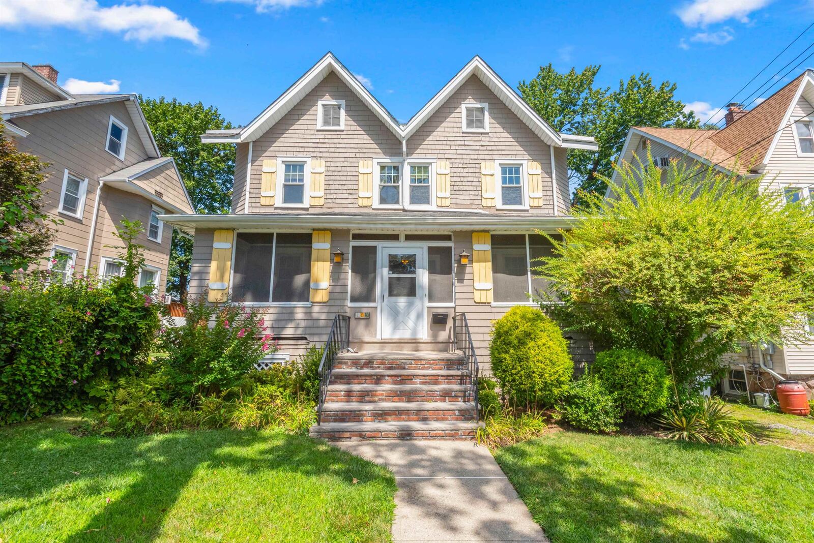 Property Photo: 183 Oakdene Ave NJ 07666