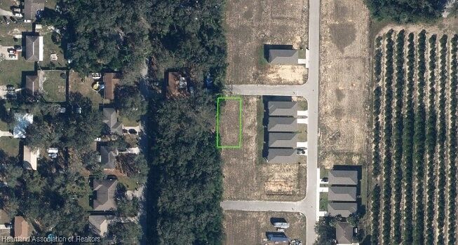 Property Photo: 1000 Alicante Court FL 33870