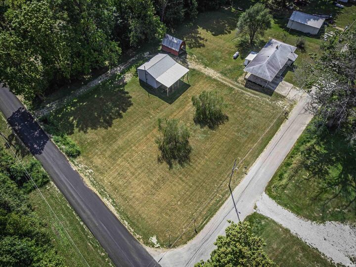 Property Photo: 1283 W Cr 50 S IN 47567
