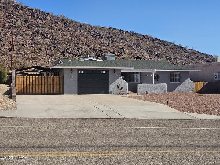 Property Photo: 4050 Cherry Tree Blvd AZ 86406