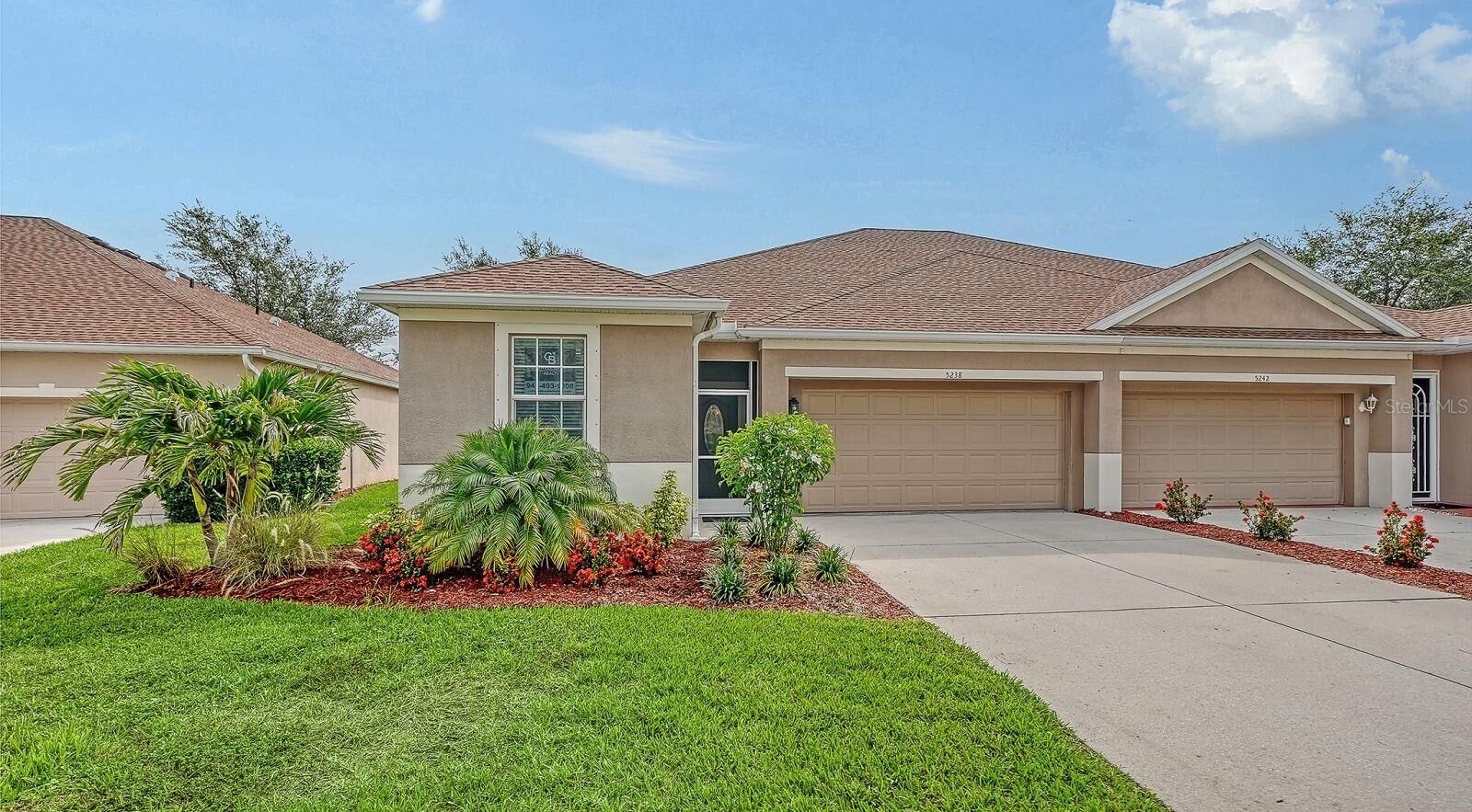 Property Photo: 5238 Athens Way FL 34293