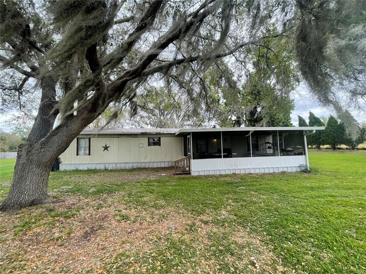 Property Photo:  610 Grove Drive  FL 33830 